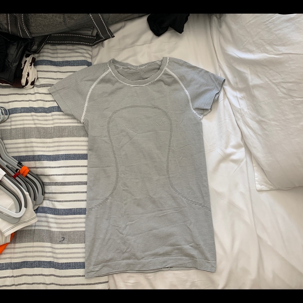 Black and white striped lululemon t shirt size 6